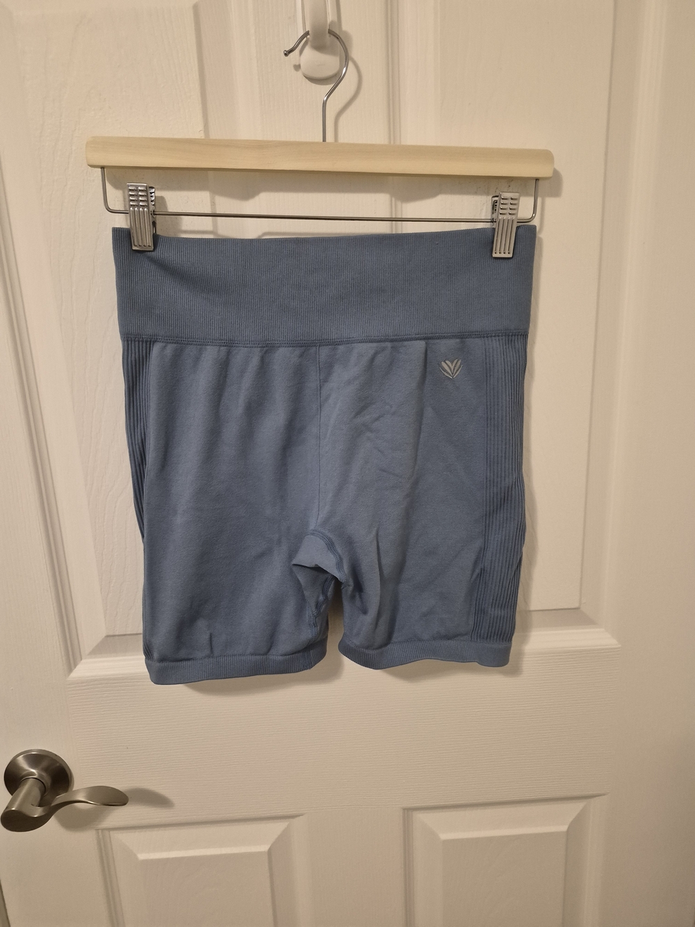 Forever 21 Light Blue Seamless High-Waist Athletic Bike Shorts